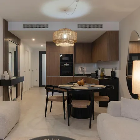 Sunset Cliffs By Leo 아파트