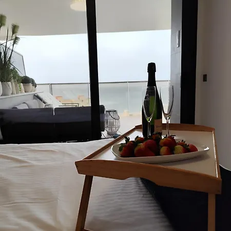 Sunset Cliffs By Leo